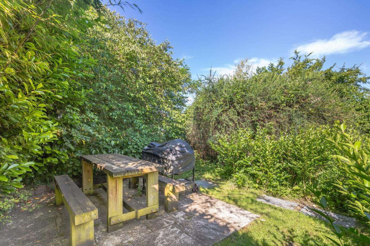 Danny Lodge - Country Cottage Near Brighton By Huluki Sussex Stays Hurstpierpoint ภายนอก รูปภาพ